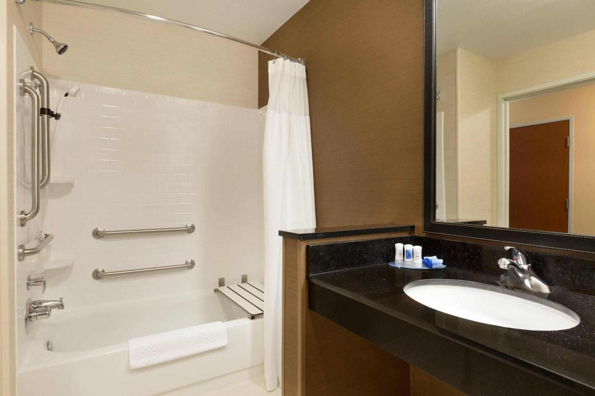 Fairfield Inn & Suites Bismarck South Kültér fotó