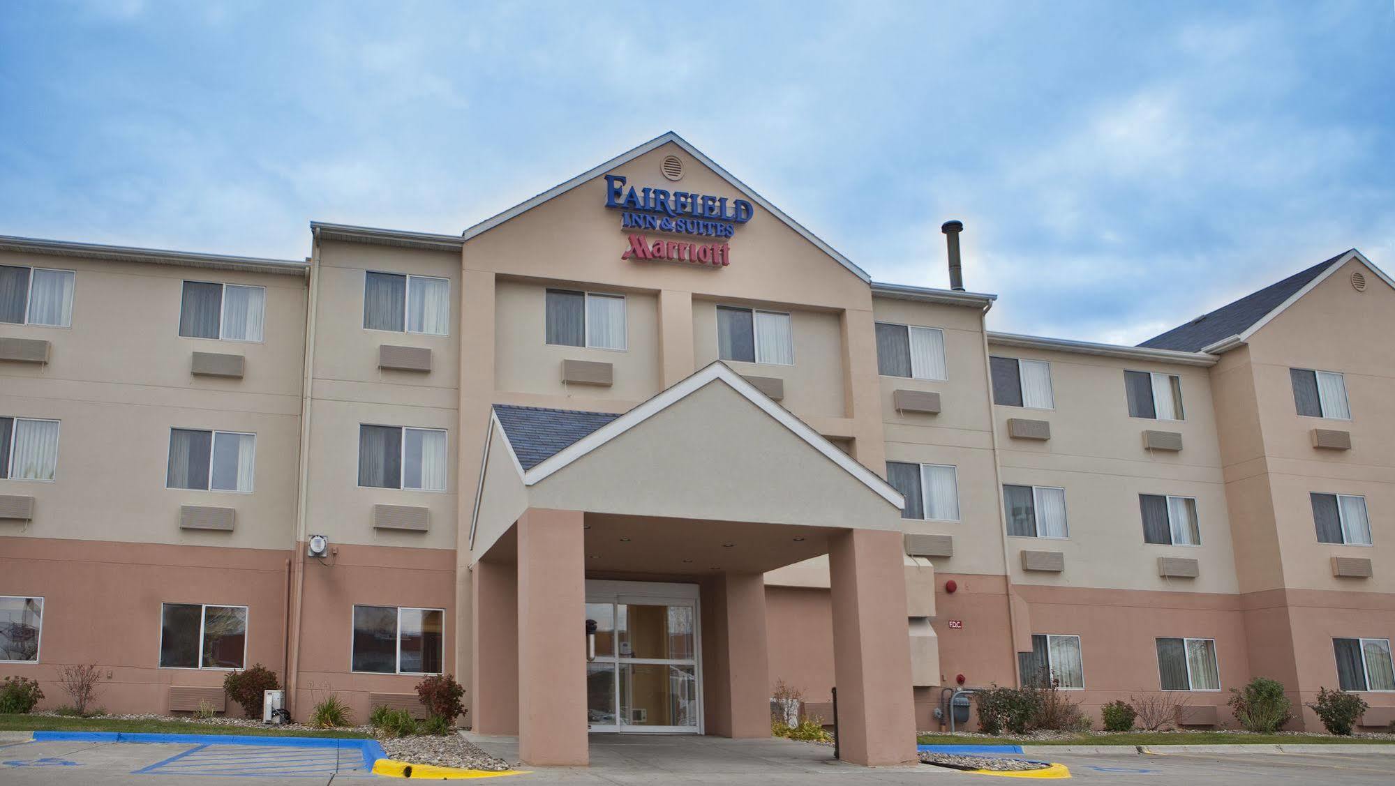 Fairfield Inn & Suites Bismarck South Kültér fotó